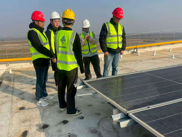 Shanghai-Boeing-Hangar-3MW-Rooftop-PV-BIPV-Project-(2)